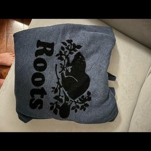 Men’s Roots hoodie